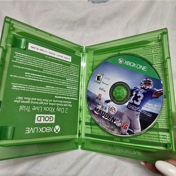 Xbox 360 NCCA Football 09, NHL 08, Madden 25, Madden 15, Madden 16 Bundle of 5 - Picture 6 of 16